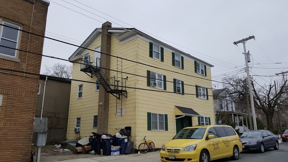 More Photos Of 112 Main St, Hackettstown Storefront Retail Residential For Lease