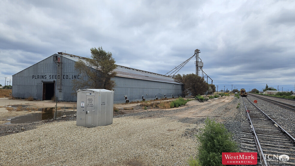 Primary Photo Of 2708 County Road 1900, Lubbock Warehouse For Sale