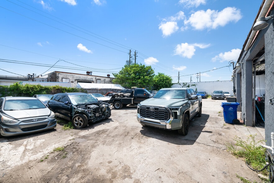 More Photos Of 724-732 NW 8th Ave ave, Fort Lauderdale Industrial For Sale