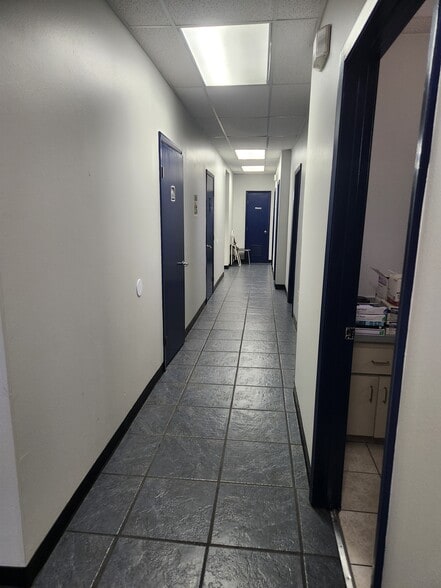 More Photos Of 8751 N 30th St, Tampa Medical For Lease