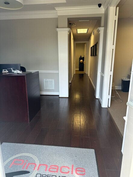 More Photos Of 16000 Park Ten Pl, Houston Medical For Sale