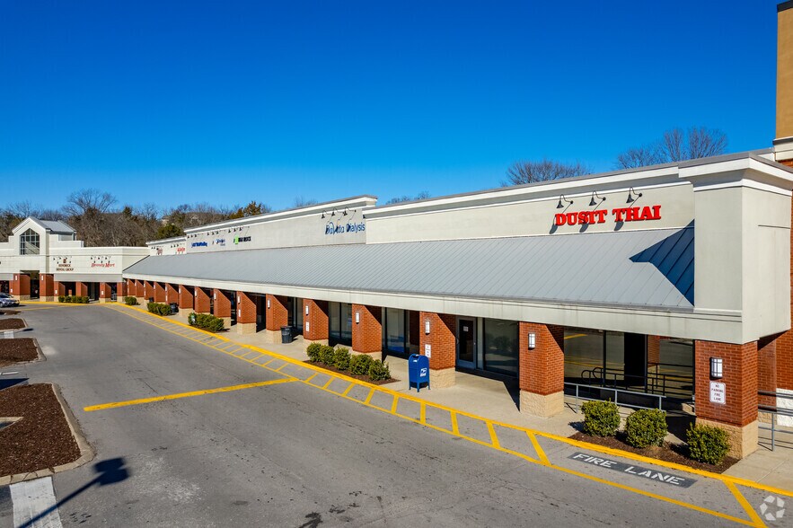 More Photos Of 5544 Old Hickory Blvd, Hermitage General Retail For Lease