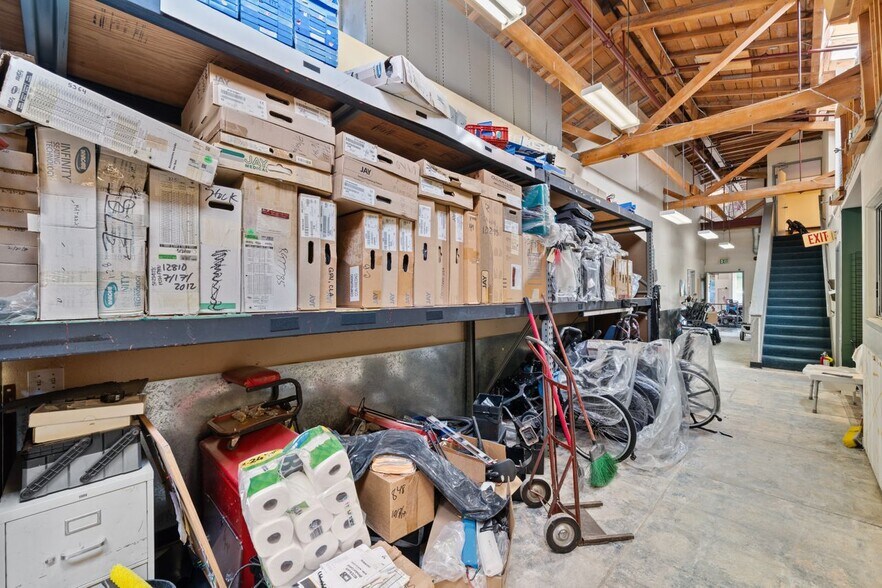 More Photos Of 2911 Shattuck Ave, Berkeley Storefront For Sale