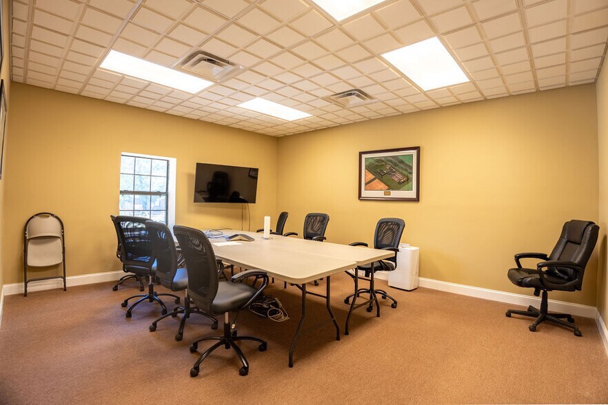More Photos Of 403 S Pleasant Hill Rd, Warner Robins Office For Sale