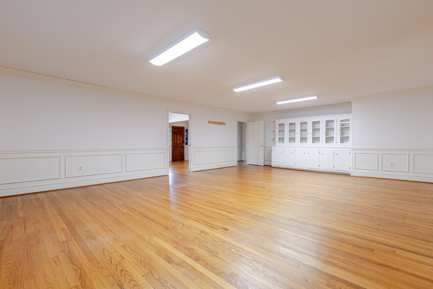 More Photos Of 110 Springs St, Fort Mill Office For Lease