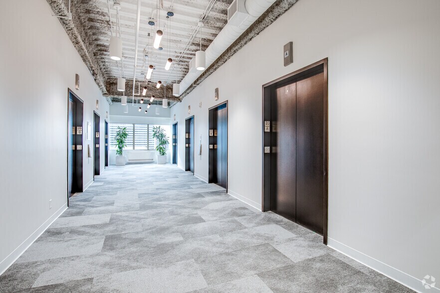 More Photos Of 45 S 7th St, Minneapolis Office For Lease