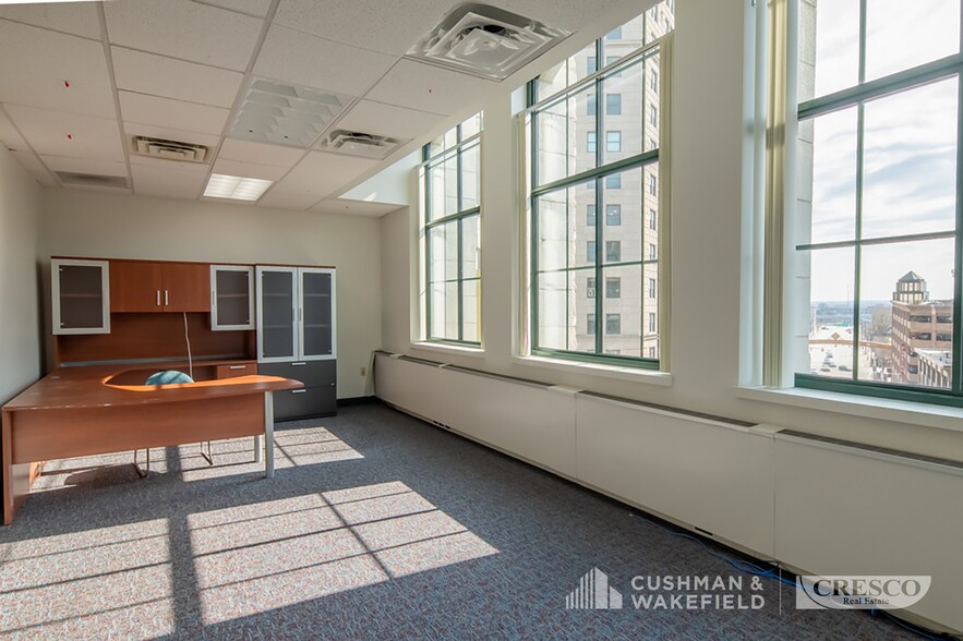 More Photos Of 1331 Euclid Ave, Cleveland Office For Lease