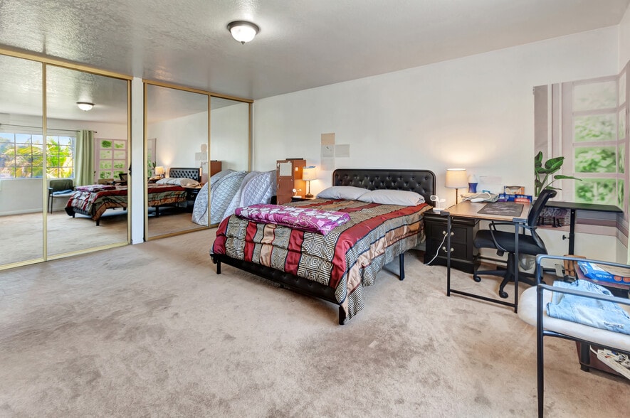 More Photos Of 12725 Barlin Ave, Downey Apartments For Sale