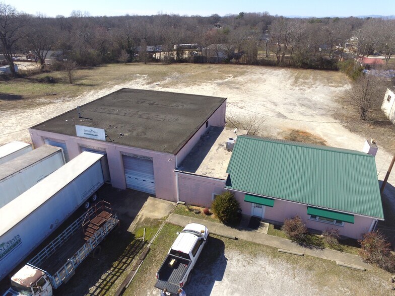 More Photos Of 106 Sandra Ave, Greenville Truck Terminal For Sale