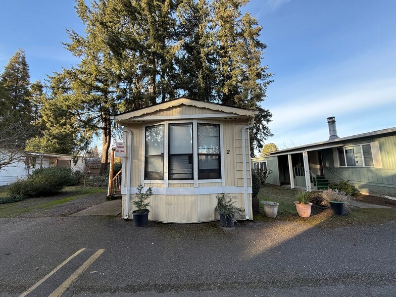 More Photos Of 3701 Cherry Ave NE, Keizer Multifamily For Sale
