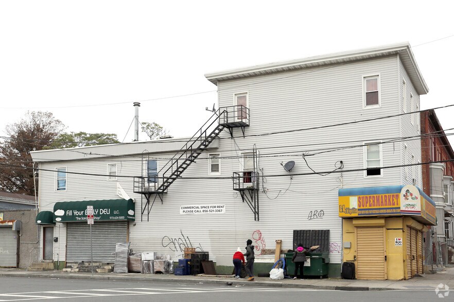 More Photos Of 36 Astor St, Newark Storefront Retail Residential For Lease
