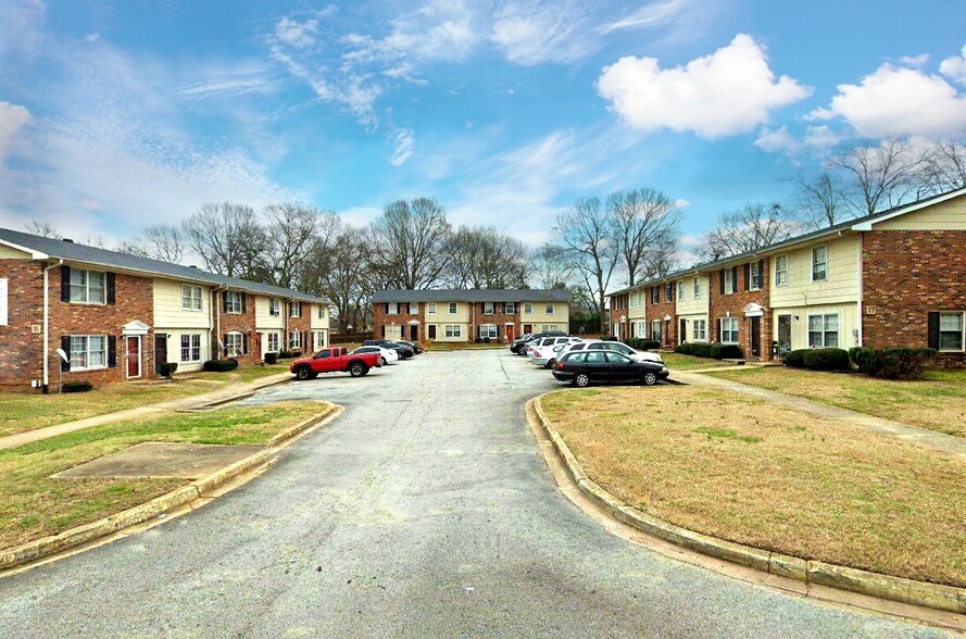 Primary Photo Of 6526 White Horse Rd, Greenville Apartments For Sale