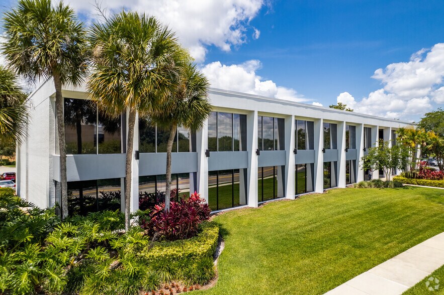 More Photos Of 3191 Maguire Blvd, Orlando Unknown For Lease