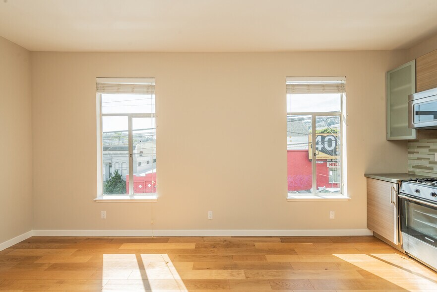 More Photos Of 184 Valley St, San Francisco Apartments For Sale