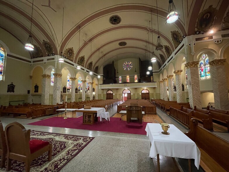 More Photos Of 1814 S Union Ave, Chicago Religious Facility For Sale