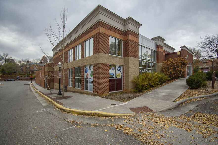 Primary Photo Of 118 S Main St, Blacksburg Showroom For Sale