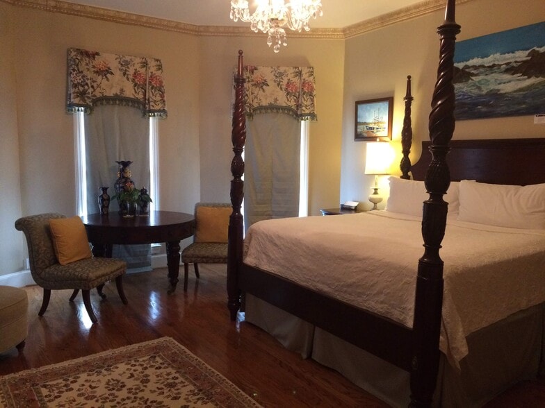 More Photos Of 1425 Richland St, Columbia Hotel For Sale