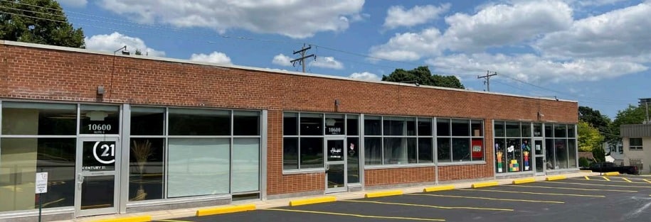 More Photos Of 10600 W Bluemound Rd, Milwaukee Freestanding For Sale
