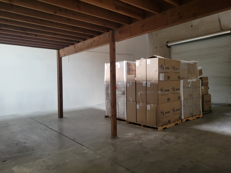 More Photos Of 29885 2nd St, Lake Elsinore Unknown For Lease