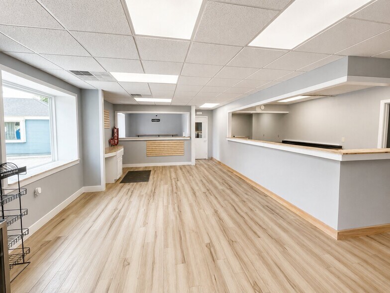 More Photos Of 952 Rte 1, Wells General Retail For Sale