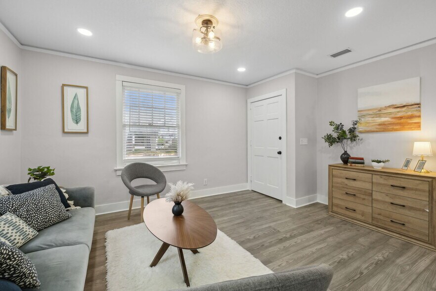 More Photos Of 240 E 6th St, Jacksonville Specialty For Sale