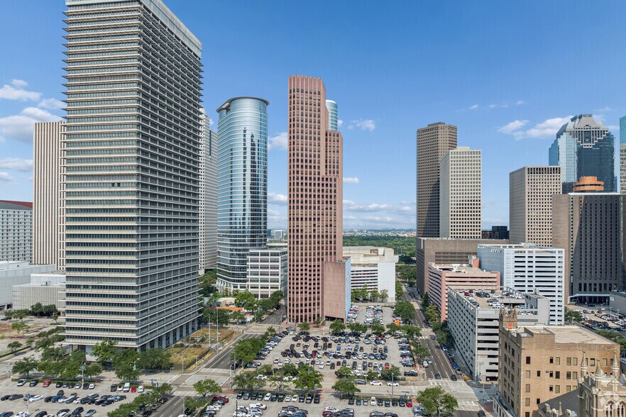 More Photos Of 1415 Louisiana St, Houston Coworking Space