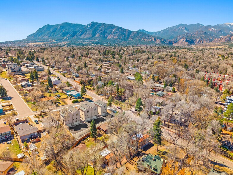 More Photos Of 1929 Woodburn St, Colorado Springs Multifamily For Sale