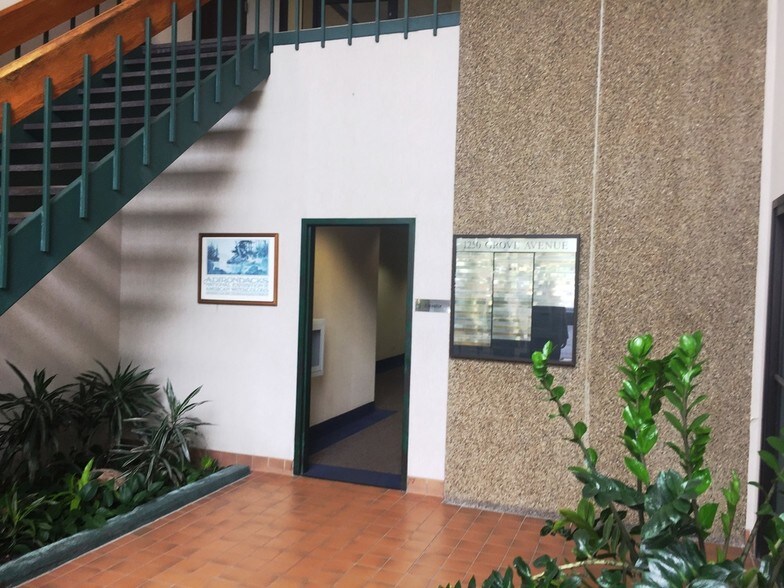 More Photos Of 1250 S Grove Ave, Barrington Unknown For Lease