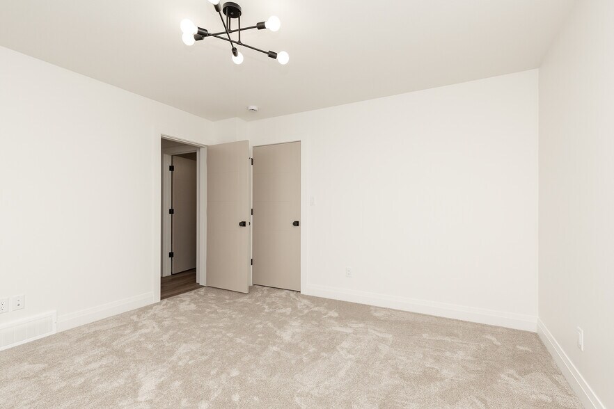 More Photos Of 304 50 w, Raymond Multifamily For Sale