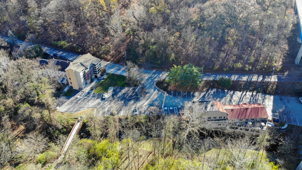 More Photos Of 14 Balligomingo Rd, Conshohocken Unknown For Sale