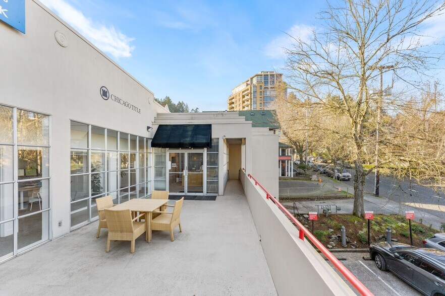 More Photos Of 2310 NW Everett St, Portland Office For Lease