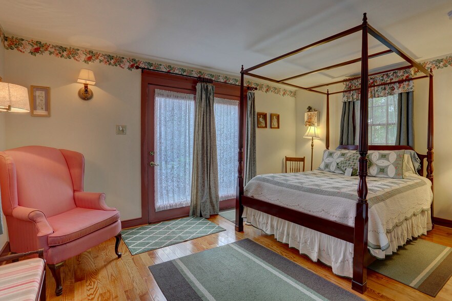 More Photos Of 62 E Main St, Lititz Hospitality For Sale