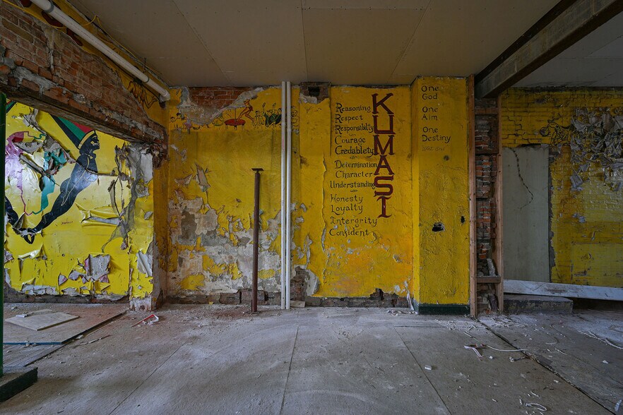 More Photos Of 1913 Central Ave, Cincinnati Office Residential For Sale