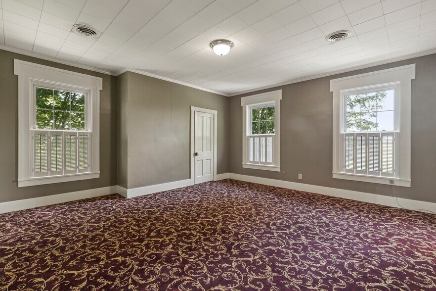 More Photos Of 29614 Tarlton Adelphi Rd, Laurelville Hospitality For Sale