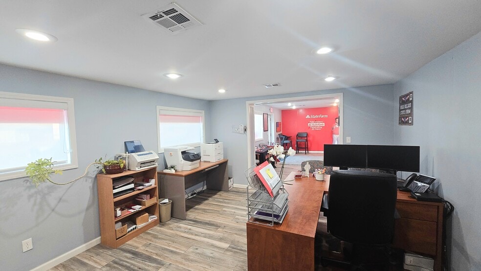 More Photos Of 1801 S National, Fort Scott Convenience Store For Sale