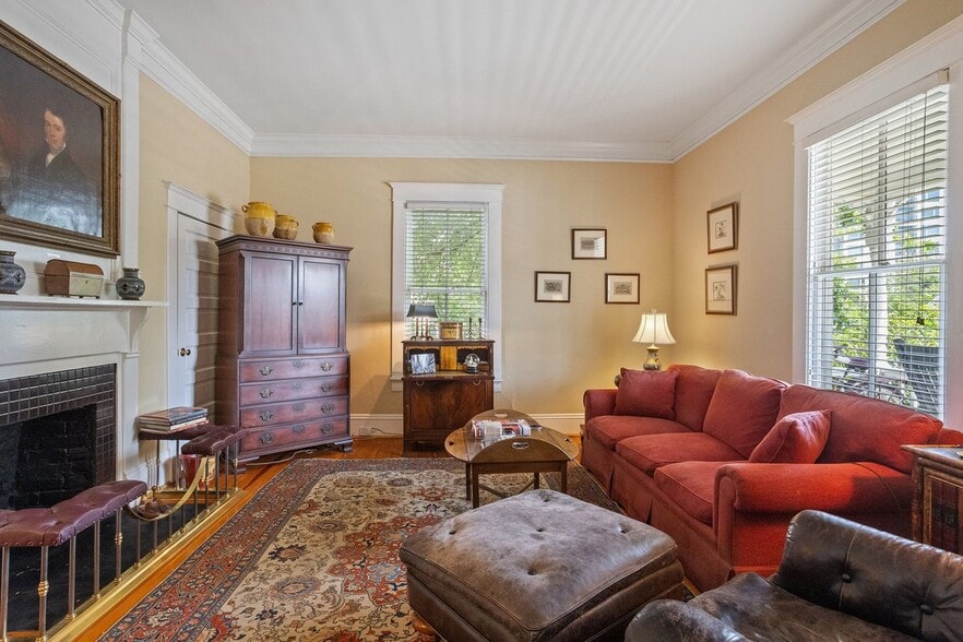 More Photos Of 516 W Peace St, Raleigh Office For Sale