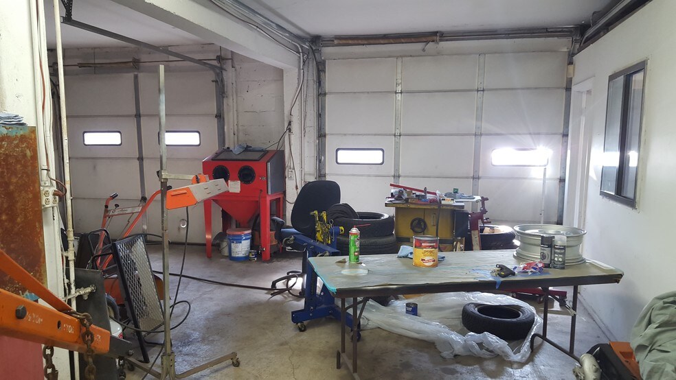 More Photos Of 152 Speigletown Rd, Troy Service Station For Sale