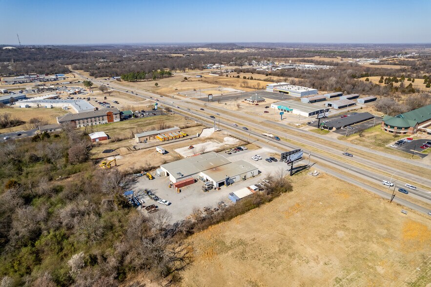 More Photos Of 2601 W Shawnee St, Muskogee Manufacturing For Sale