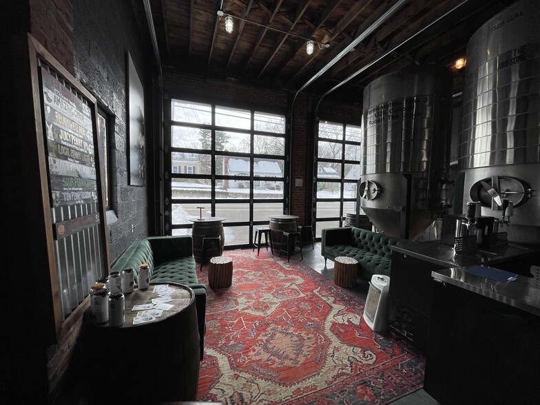 More Photos Of 776 Tolland St, East Hartford Warehouse For Sale