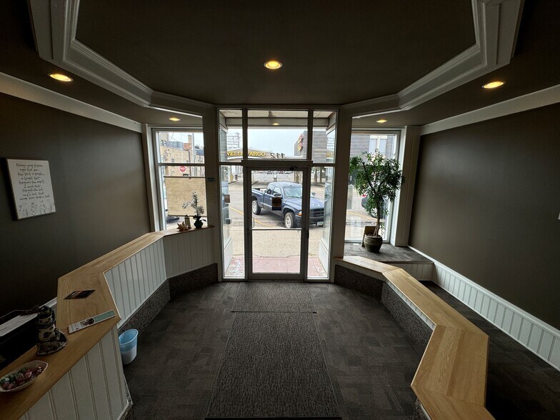 More Photos Of 112 NW 2nd Ave, Mandan Storefront Retail Residential For Sale