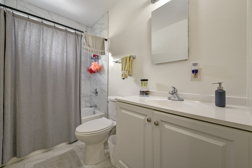 More Photos Of 832 Deland Ave, San Jose Apartments For Sale