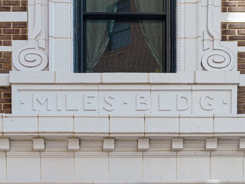 More Photos Of 14-20 Haywood St, Asheville Storefront Retail Office For Sale