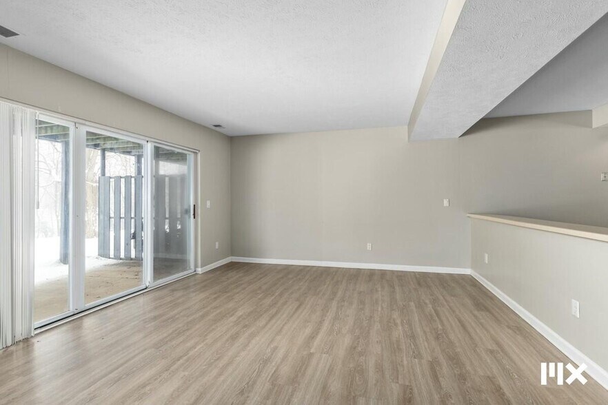 More Photos Of 2535 7th St, Shelbyville Apartments For Sale