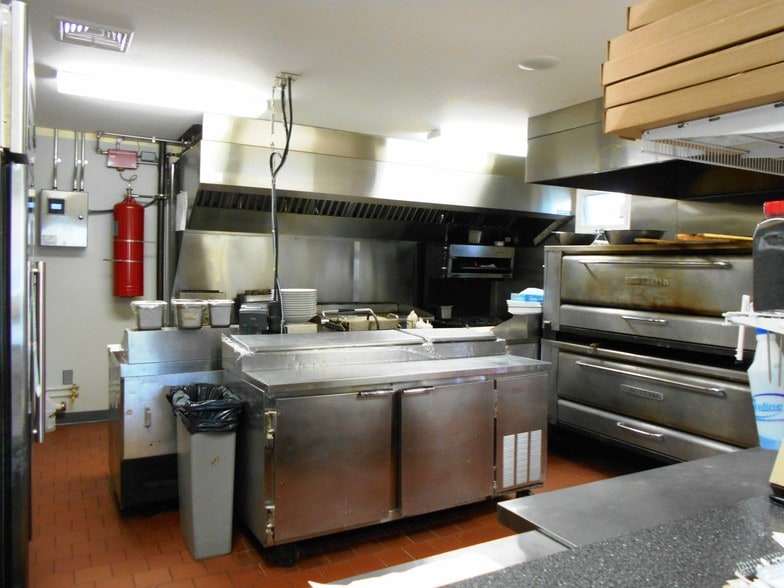 More Photos Of 148 Elizabeth St, Derby Restaurant For Lease