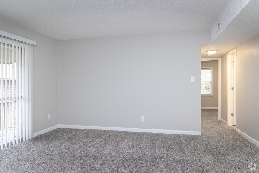 More Photos Of 29 Briar Cir, Fayetteville Apartments For Sale
