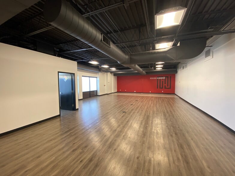 More Photos Of 99 Inverness Dr E, Englewood Office For Sale