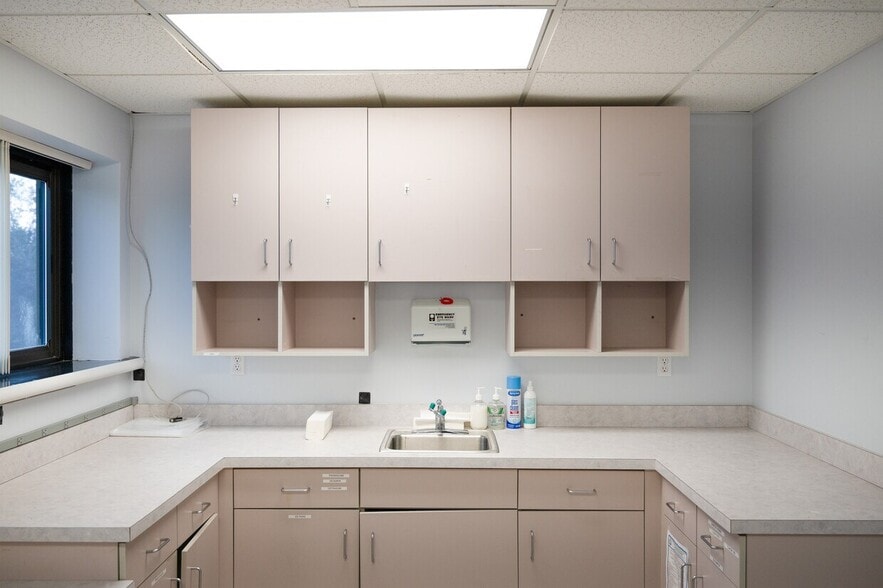 More Photos Of 110 Long Pond Rd, Plymouth Medical For Sale