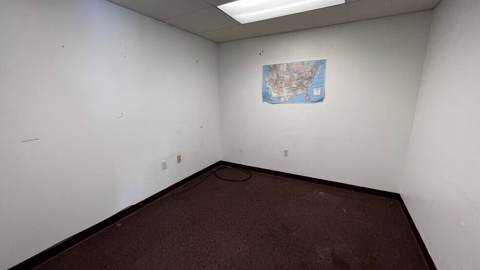 More Photos Of 1727-1801 Union Blvd, Allentown Warehouse For Lease