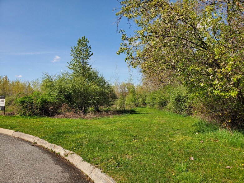 Primary Photo Of 32 Gibbs Ct, Middletown Land For Sale