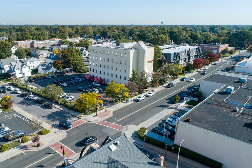 More Photos Of 55 Maple Ave, Rockville Centre Medical For Lease